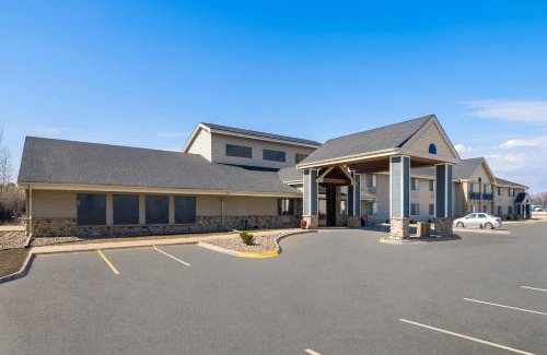Stuart Hotel | Discover Comfort at AmericInn by Wyndham Stuart