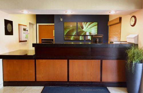 Southwest Topeka Hotel | Family-Friendly Stay at AmericInn by Wyndham Topeka