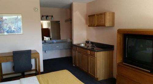 Kingsport Hotel | Convenient Stays at Americourt with Family-Friendly Amenities