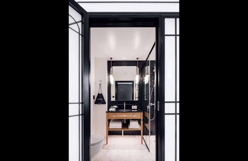 Oslo City Centre Hotel | Experience Elegance at Amerikalinjen: Guest Rated 9.8