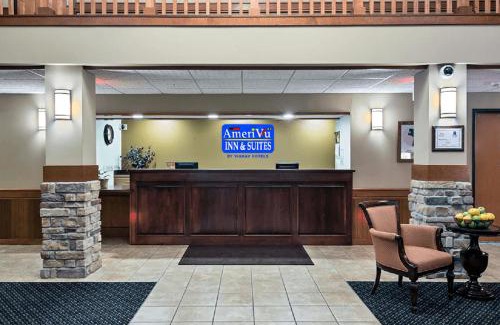 Waconia Hotel | Pet-Friendly AmeriVu Inn and Suites with Hot Tub Access