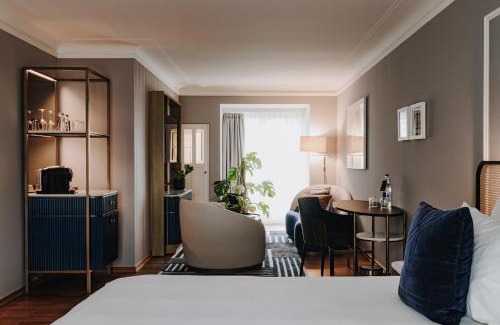 Seefeld Hotel | Elegant AMERON Zürich Bellerive au Lac with Ocean Views