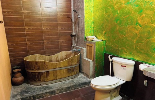 Pa Daet Hotel | Exceptional Amethyst Hotel: Pool, Breakfast & Family-Friendly