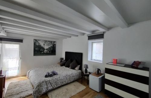Basurto-Zorroza House | Amets House: Guest Rated 9.2 with Family-Friendly Amenities