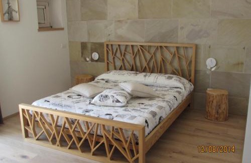 Serra San Quirico Bed & Breakfast | Relaxing Amico Country House with Ocean View & Pool