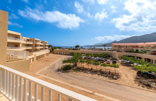 Marine de Saint Ambroggio Apartment | Amicu - Appt climatisé vue mer