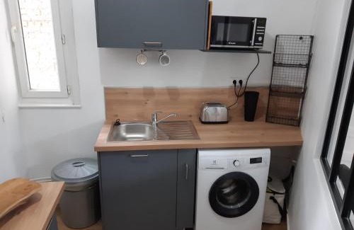 Saint-Jacques - Saint-Roch Apartment | Discover Amiens: Family-Friendly Apartment with Great Reviews