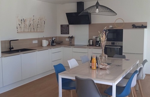 Cleder House | Unforgettable Stay at Amiets Beach House with Ocean View