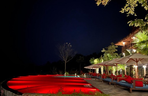 Pu Long Nature Reserve Resort | Discover Amigo Pu Luong: Family-Friendly with Pool & Breakfast
