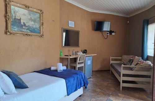 Nelspruit Bed & Breakfast | Amigos Bed & Breakfast - No Loadshed, Rated 9/10 by Guests