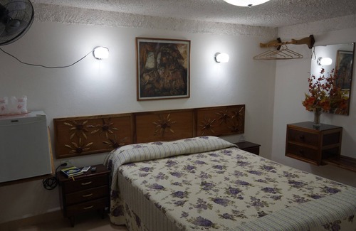 Cienfuegos House | Discover Amigos de Barcelo: Spa & Family-Friendly Retreat