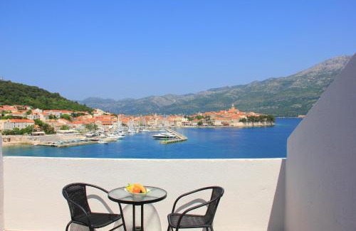 Cove Tri Zala (Zrnovo) Hotel | Discover Aminess Liburna Hotel: Oceanfront Bliss Awaits