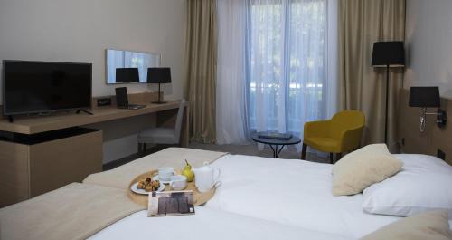 Cove Tri Zala (Zrnovo) Hotel | Discover Aminess Liburna Hotel: Oceanfront Bliss Awaits