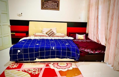Wakaf Bharu House | Budget-Friendly Amir Villa Hijrah: Family-Friendly Retreat