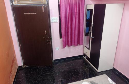 Bijaipur House | Budget-Friendly Stay at Amit Tourist Home