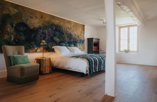Ophoven Bed & Breakfast | Guest Rated 9.3: Amitié with Family-Friendly Amenities