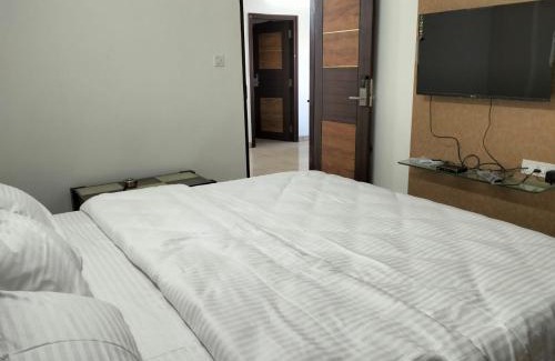 Mysore Apartment | Comfortable Amma Inn Elegance Suites with Family Amenities