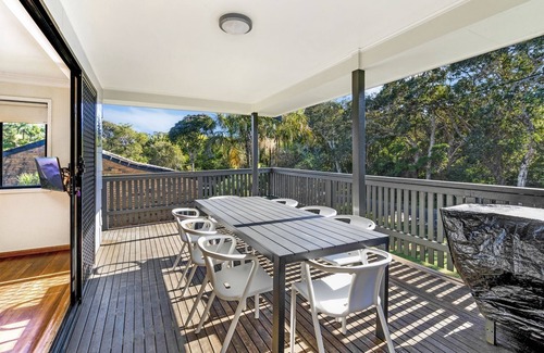 Hat Head House | Experience Comfort with Free Wi-Fi and Family-Friendly Amenities