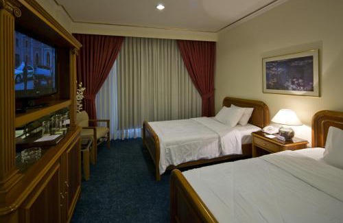 Suwailih Hotel | Luxury Stay at Amman International Hotel - Rated 9/10