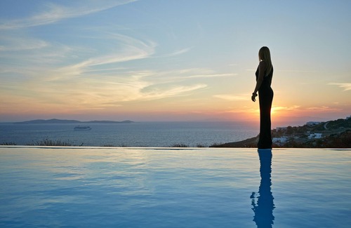 Faros Armenistis Villa | Elegant Ammos Villas with Oceanfront Views in Houlakia