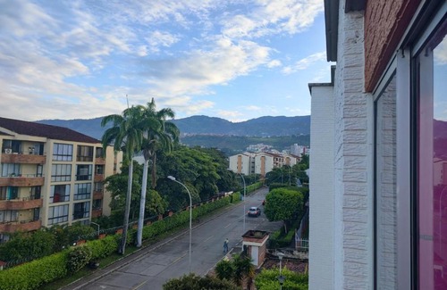 Floridablanca Apartment | Pet-Friendly Amoblado Club Apartment with Pool and Hot Tub