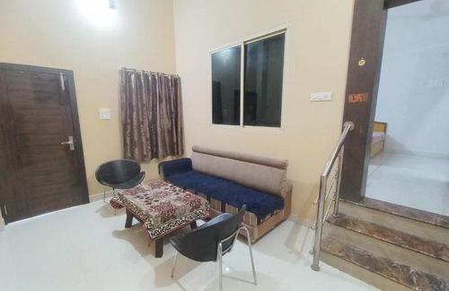Ujjain Villa | Amogh Homestay: Your Cozy Retreat for Family Fun