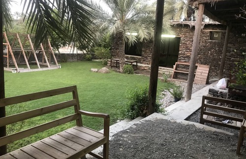 Al Qurayyah Ski Chalet | Escape to Among the Mountains: Pet-Friendly Retreat Awaits