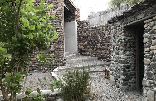 Al Qurayyah Ski Chalet | Escape to Among the Mountains: Pet-Friendly Retreat Awaits