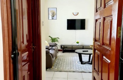 Kisumu Apartment | Inviting Amor Apartment: Family-Friendly with Hot Tub Access