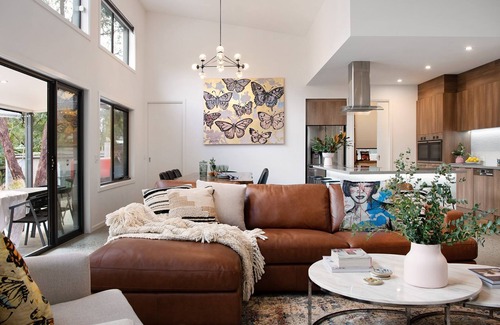 Hepburn House | Indulge at Amore: Spa Retreat with Wood Fire & Breakfast