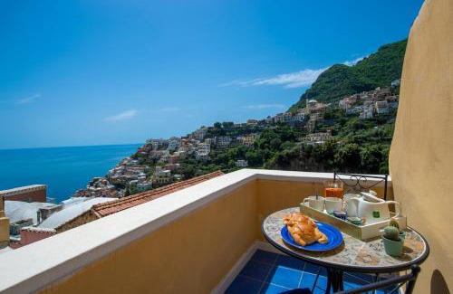 Liparlati House | Cozy Amore Rentals - Casa Barbera A with Breakfast Included