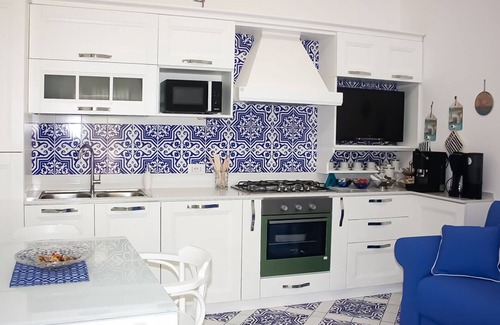Laurito House | AMORE RENTALS - Casa Cami with Sea View and Solarium