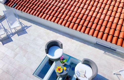 Liparlati House | Cozy Amore Rentals - Casa Cristallo with Breakfast Included