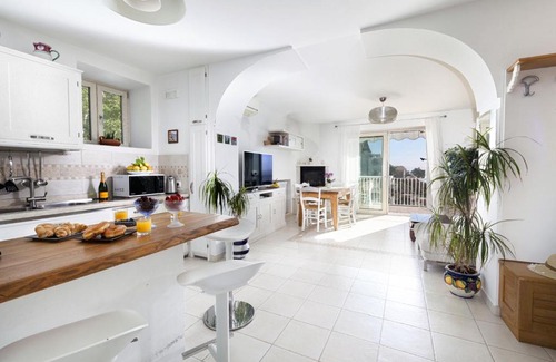 Liparlati House | Family-Friendly Getaway at AMORE RENTALS - Casa Paradisea