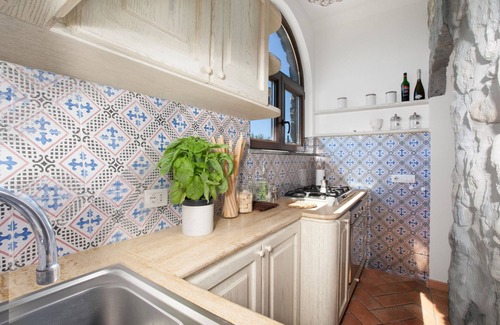Sant'Agata sui Due Golfi Villa | Relax at AMORE RENTALS - Villa Ambra with Jacuzzi & Sea View