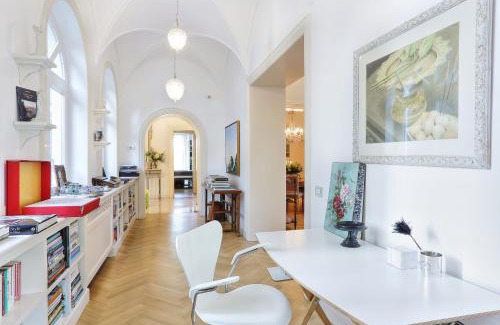 Sorrento City Centre Apartment | Inviting Amore Rentals - Casa Sofia: 4-Star Family Stay