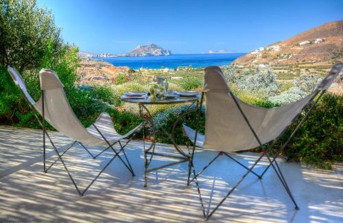 Aegiali Villa | Guest Rated 10/10: Amorgos Villa Handras for Families