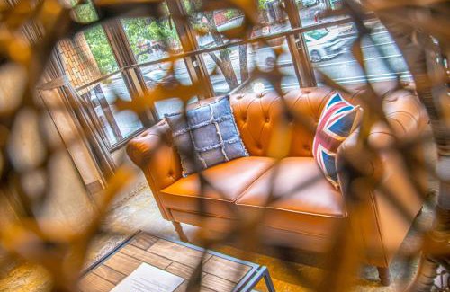 Sawara-ku Apartment | Family-Friendly Getaway at AMP FLAT Nishijin 2