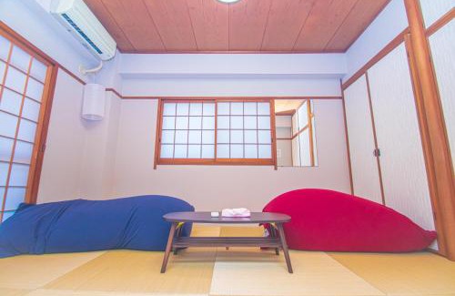 Sawara-ku Apartment | Family-Friendly AMP FLAT Nishijin 5 with Great Reviews