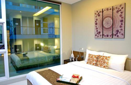 Ragunan Hotel | Budget-Friendly Ampera Avenue Residence with Pool Access