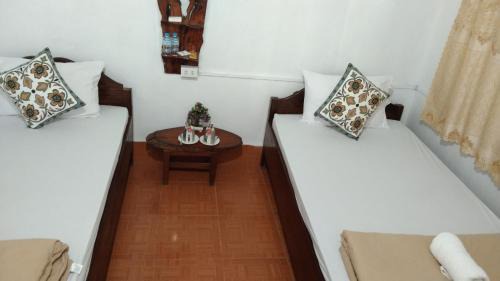 Nong Khiaw House | Cozy Amphai Guest House with Oceanfront Views