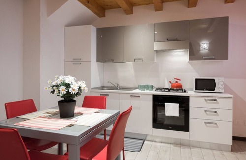 San Zeno Apartment | Contemporary Two-Bedroom Apartment with Great Amenities