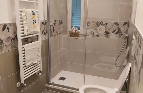 Pegli Apartment | Spacious Apartment with Ocean View Near the Beach