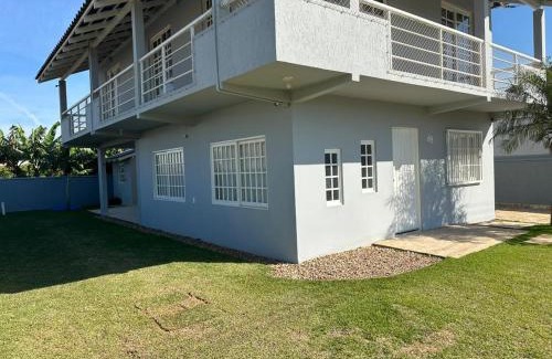 Meia Praia House | Spacious 5-Bedroom Home with Ocean View & Pet-Friendly Stay