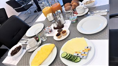 Badenstedt Hotel | Welcoming Amplidi Hotel Hannover - Ideal for Families & Pets