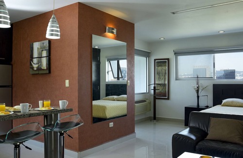 San Pedro Garza Garcia Apartment | Amplio a 3 minutos de San Pedro