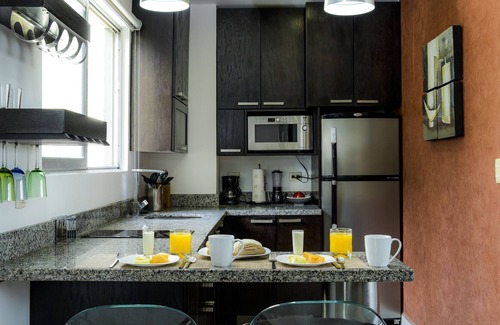 San Pedro Garza Garcia Apartment | Amplio a 3 minutos de San Pedro
