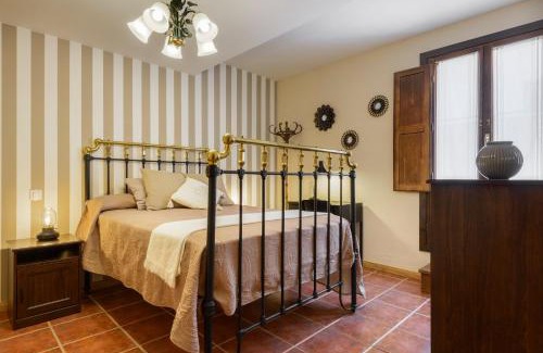 Canfranc Apartment | Spacious Mountain Apartment with Terrace & Family-Friendly WiFi