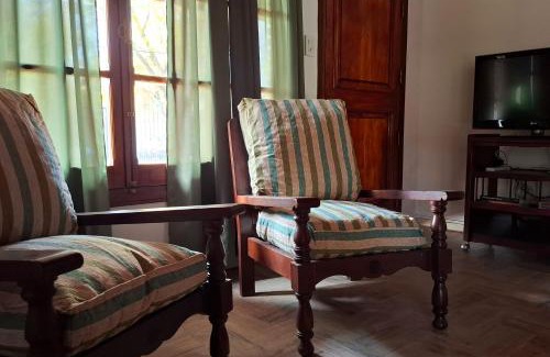 San Jose House | Spacious Chalet in Central Location with Top Guest Ratings