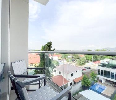 Sector 1 Nor-Oeste Apartment | Executive Condo with Gorgeous Views & Pet-Friendly Amenities